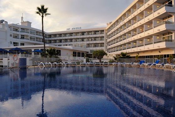 obiekt, teren hotelu, basen