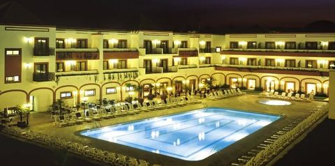 budynek główny, basen