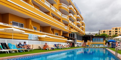 obiekt, teren hotelu, basen