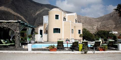 budynek główny, teren hotelu, basen