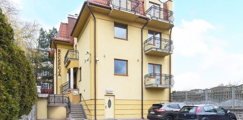 obiekt, budynek główny