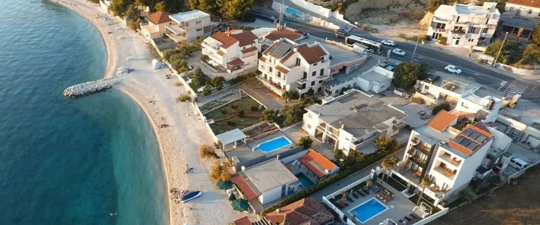 plaża, teren hotelu, obiekt