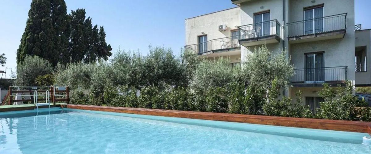 balkon / taras, basen, obiekt