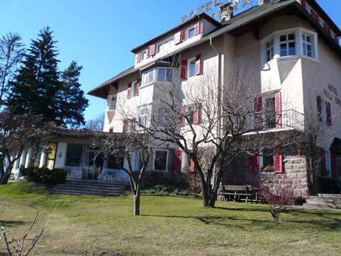 obiekt, teren hotelu