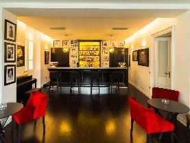 lobby bar