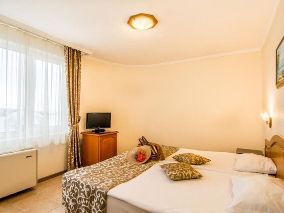 Effect Saint Mina 2*