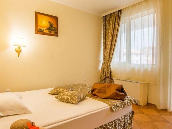 Effect Saint Mina 2*