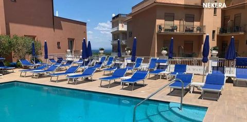 obiekt, teren hotelu, basen