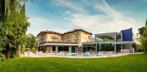 basen, teren hotelu, obiekt