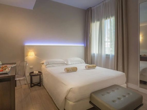 pokój, apartament