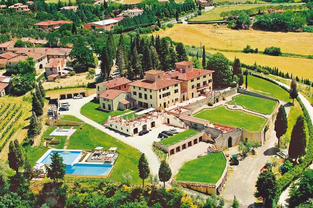 budynek główny, teren hotelu