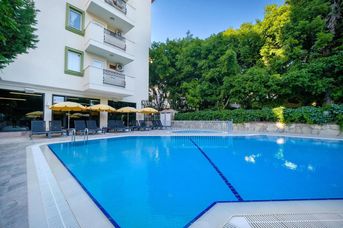 Villa Sunflower (ex. Villa Sun Flower Aparts & Suites)