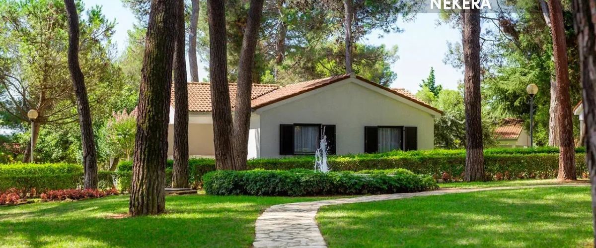 teren hotelu, obiekt