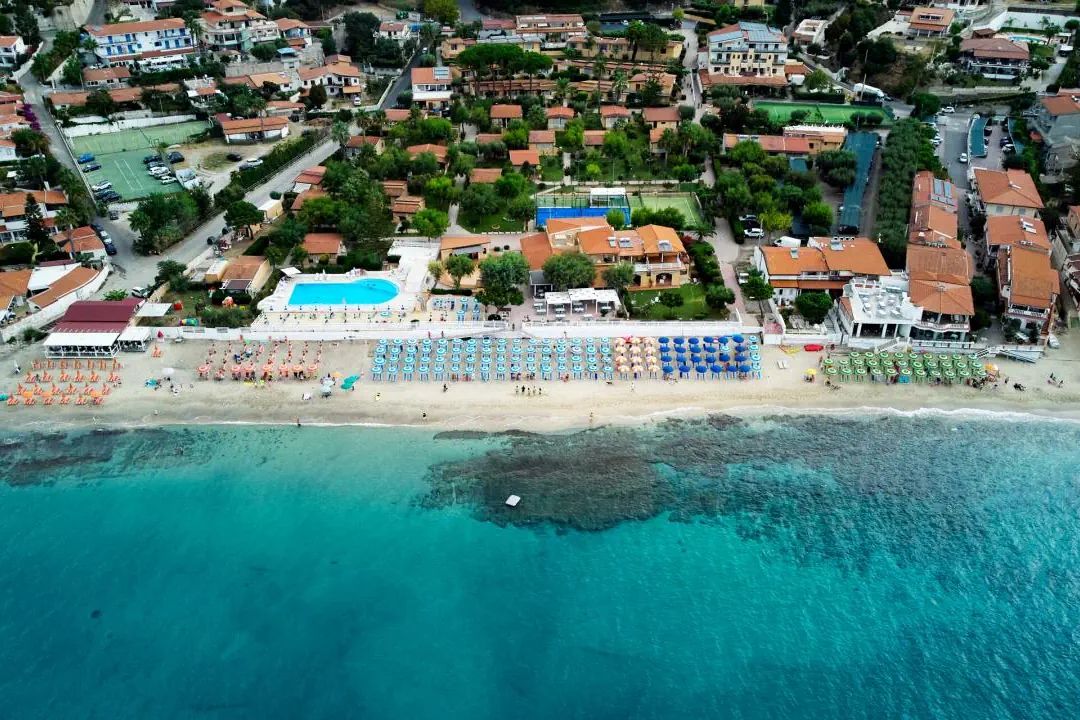 plaża, teren hotelu, obiekt