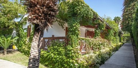 obiekt, teren hotelu