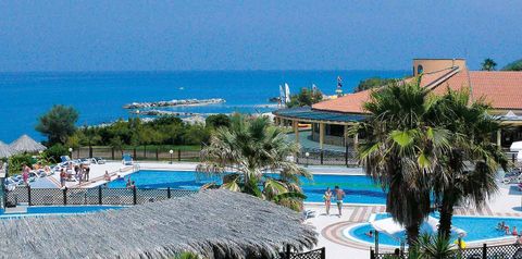 basen, teren hotelu