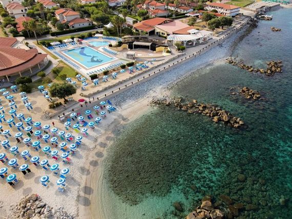 plaża, teren hotelu