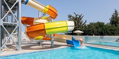 basen, zjeżdżalnia