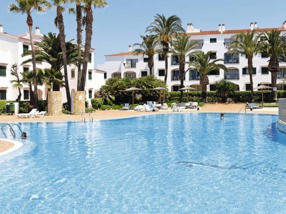 obiekt, teren hotelu, basen