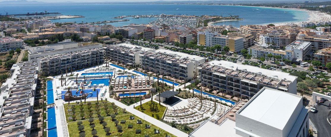 obiekt, teren hotelu