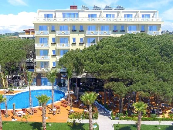 VM Resort 5*
