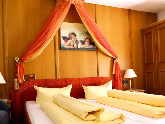 Waldhof Pension 3*