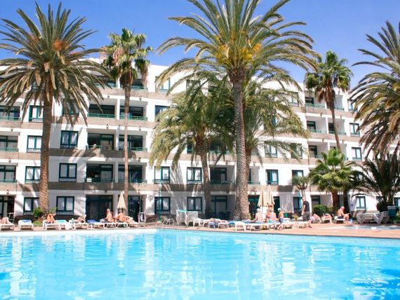 obiekt, teren hotelu, basen