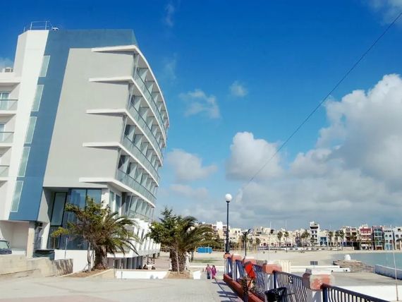 teren hotelu, obiekt