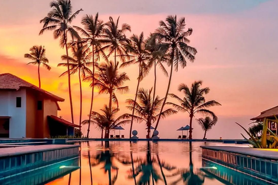 teren hotelu, obiekt, basen