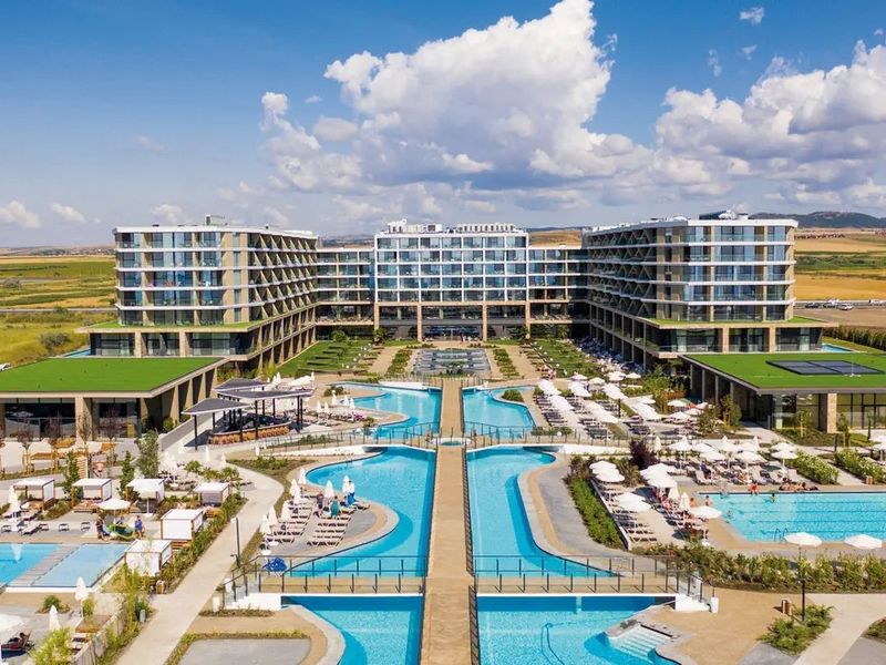Wave Resort