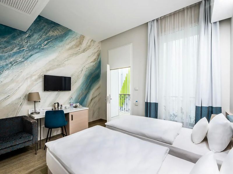 Atrium Fashion (Budapest) 4*