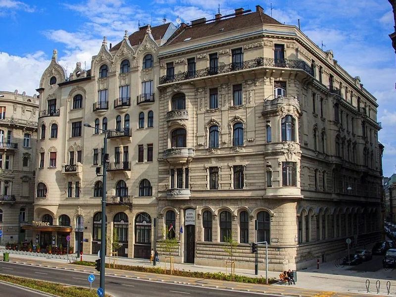 City Matyas 3*