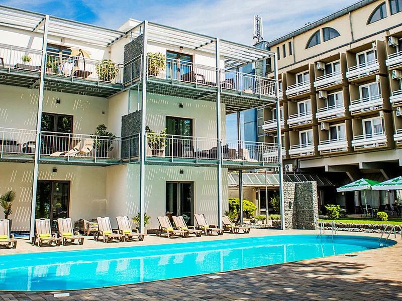 Csopak Resort & Lake