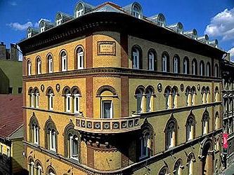 Mercure Budapest Museum 4*