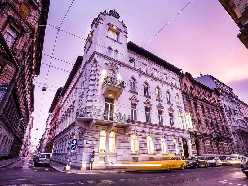 Parlament (ex. Best Western Premier) 4*