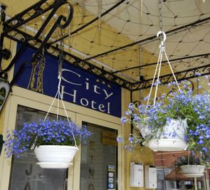 SŁONECZNY BALATON - Hotel City (autokarem) - Siofok
