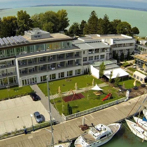 Yacht Club (Siofok)