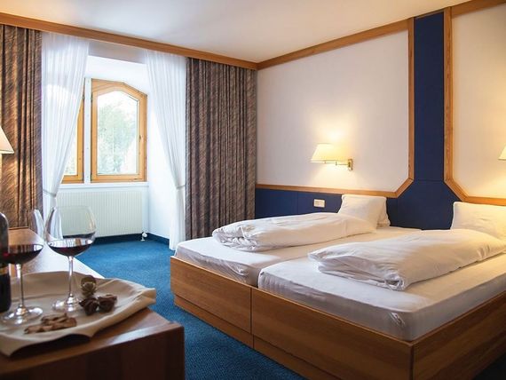Weitlanbrunn 4*