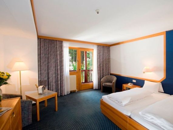 Weitlanbrunn 4*