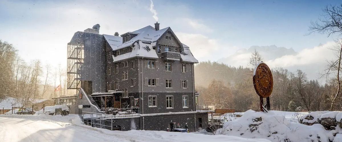 teren hotelu, budynek główny, obiekt