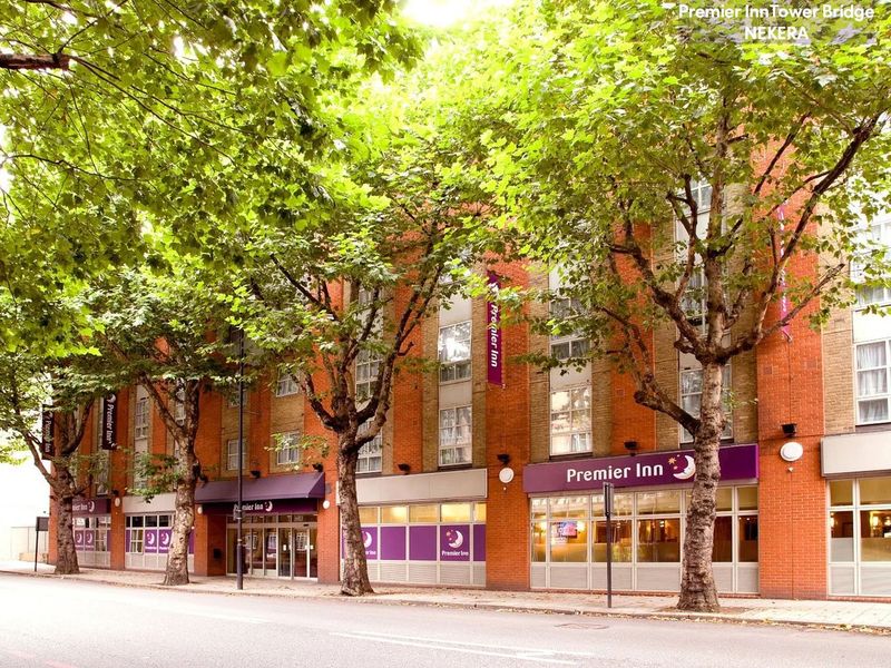 Premier Inn Tower Bridge 3*