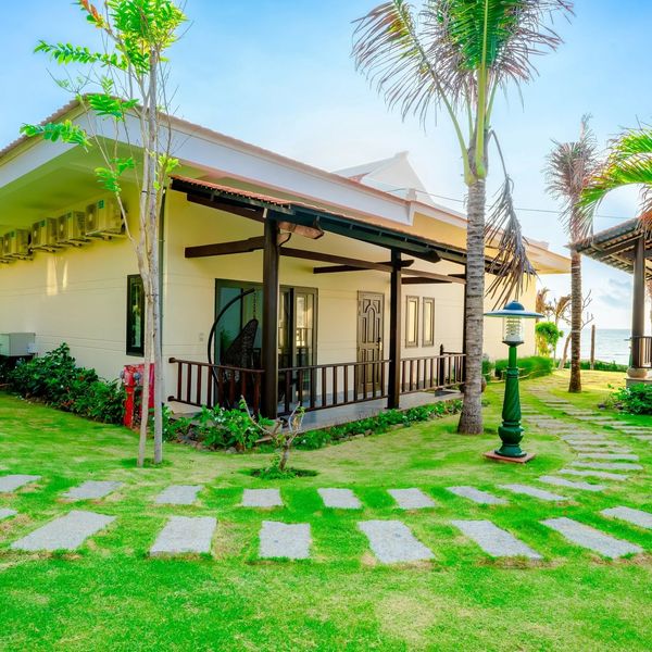 Blooming Lotus Resort