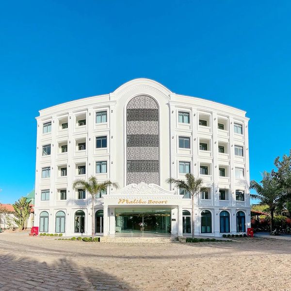 Malibu Resort