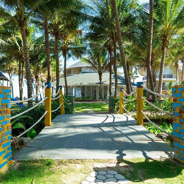 Sandunes Beach Resort & Spa