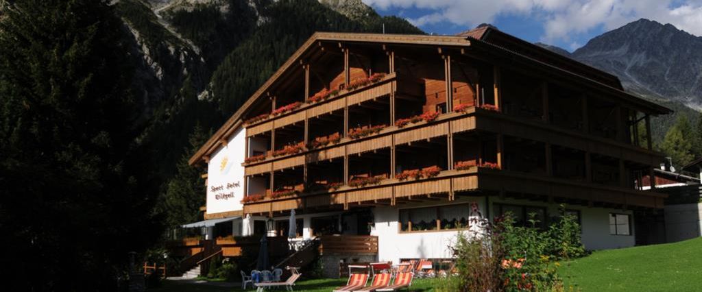 budynek główny, obiekt