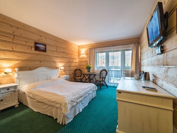 pokój, apartament