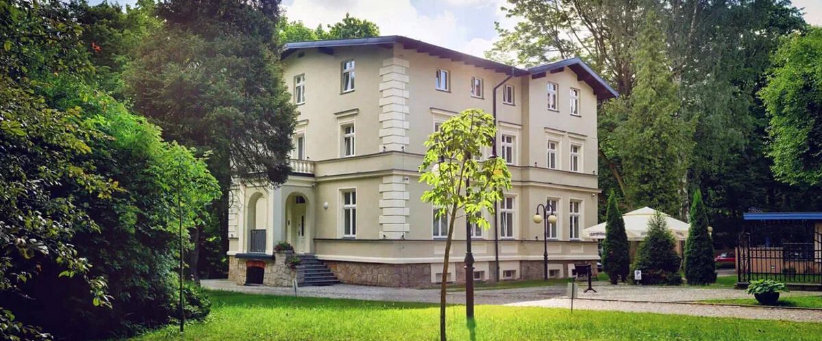 teren hotelu, obiekt