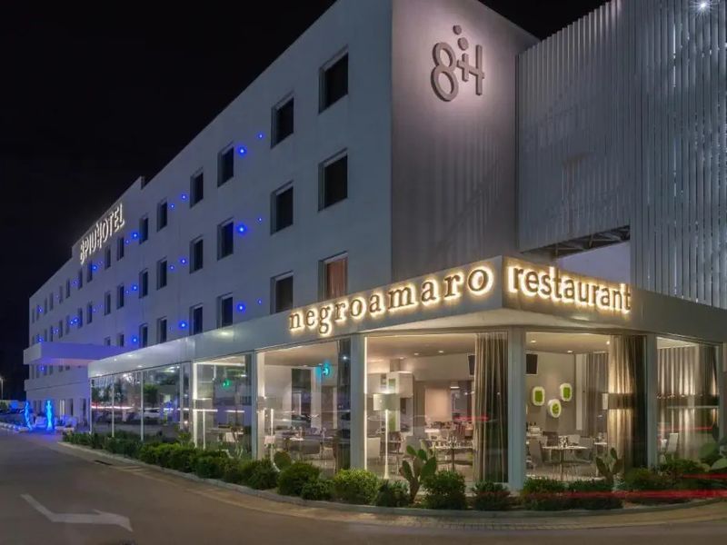 8piu hotel