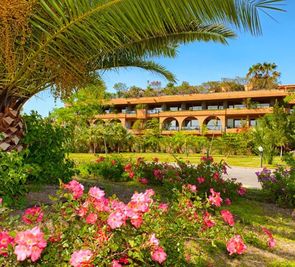 Acacia Resort