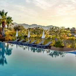 Acacia Resort